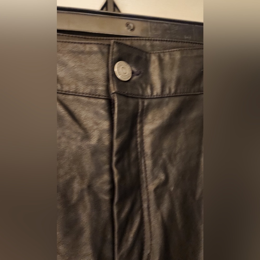 Free People Cropped Faux Leather Vegan Pants Women’s  High Rise Size 8 - Picture 7 of 9